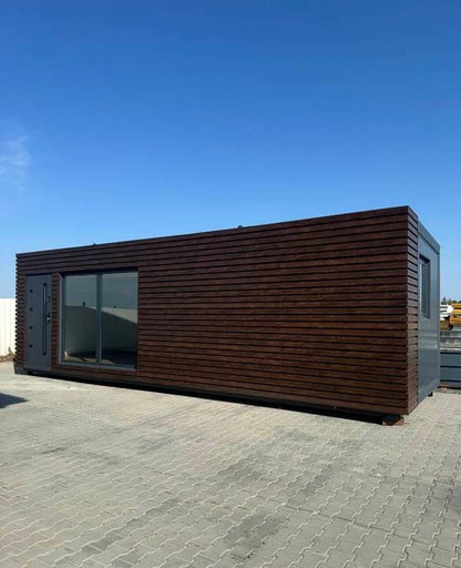 contenedor habitable con paneles sándwich de 12x3 metros