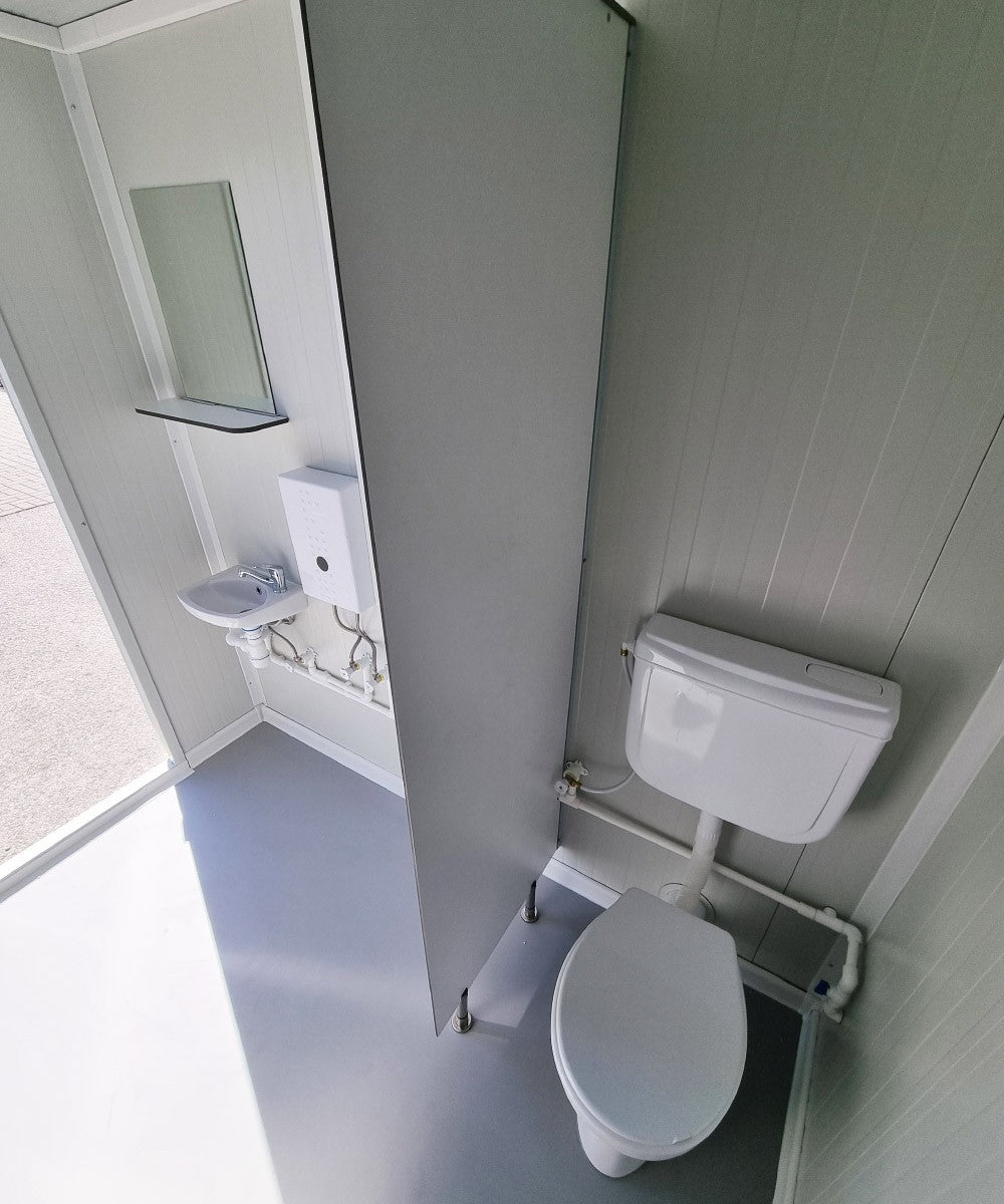 Contenedor de inodoro PREMIUM de 3 m - Cabina doble para hombre/mujer