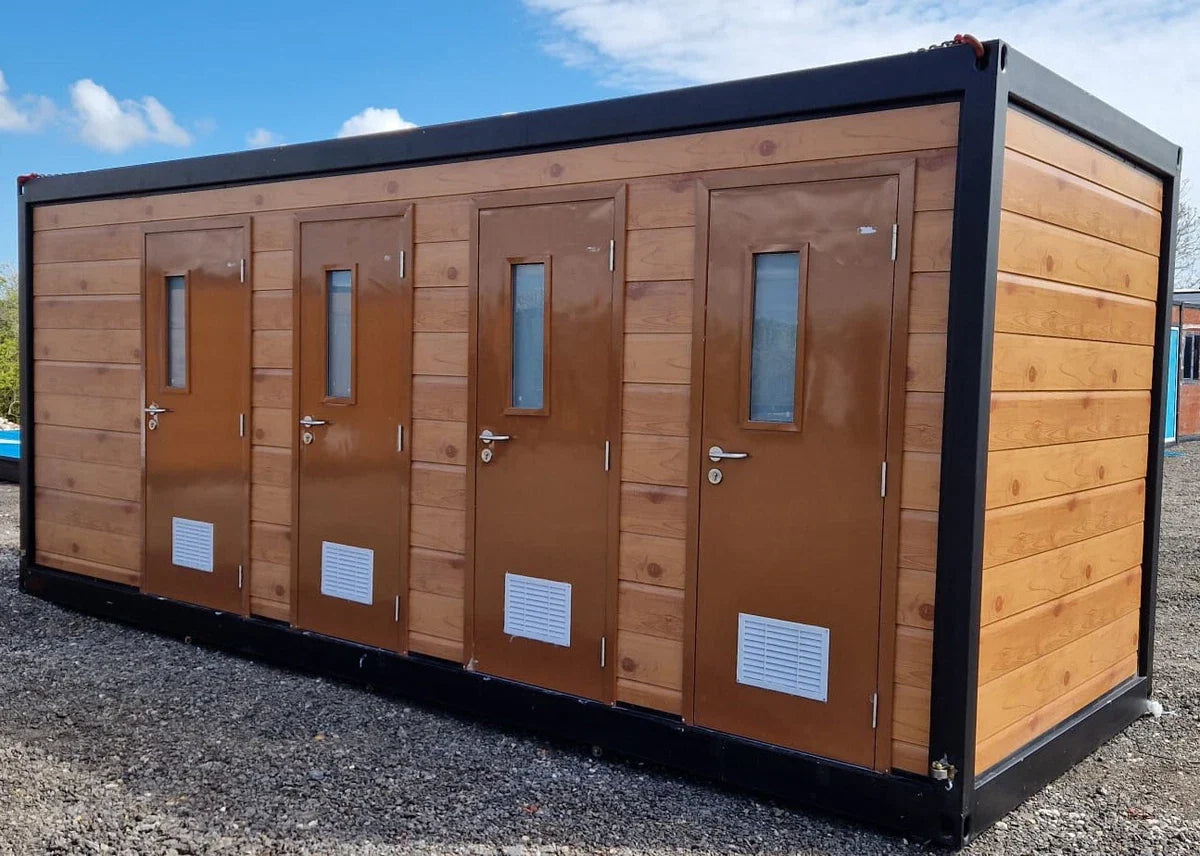 Bloque Prefabricado de Duchas de 4 Plazas para Personas con Movilidad Reducida (20 Pies / 6 Metros)